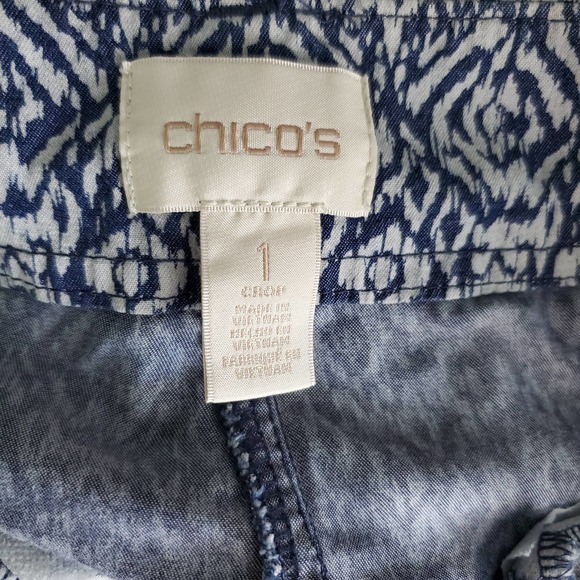 Chico's Crop Blue pattern Size 1/ M - Picture 4 of 5
